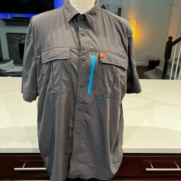 Dark Gray Short Sleeve Button-Up Shirt Men’s Large - Picture 6 of 10